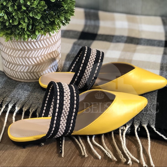Last 1♥️Vegan Bright Yellow Pointed Mules - Picture 4 of 8